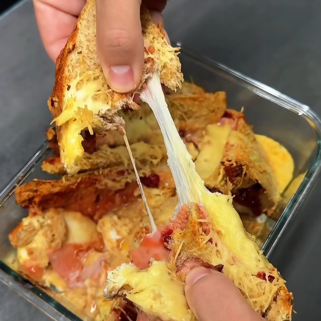ZAPEČENÉ TOASTY